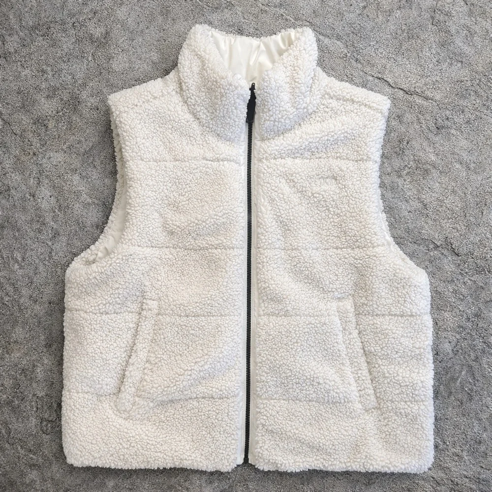 DKNY Reversible White Puffer and Fleece Vest